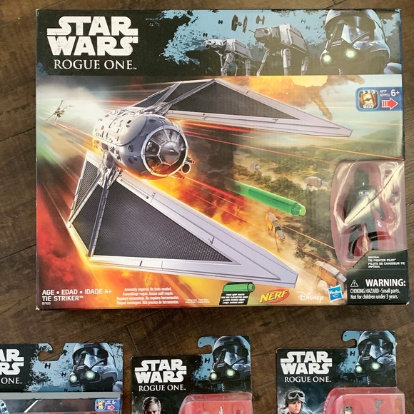 Disney Star Wars Toy "Rogue One" Tie Striker Ship - Picture 2 of 10